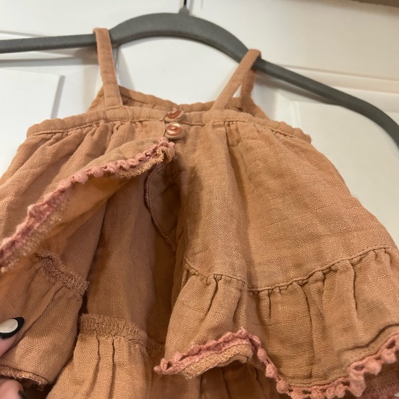 Jamie Kay Tan Ruffled Top - Picture 6 of 8